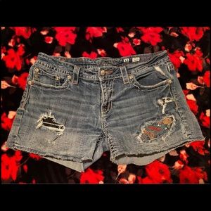 Miss me shorts size 33